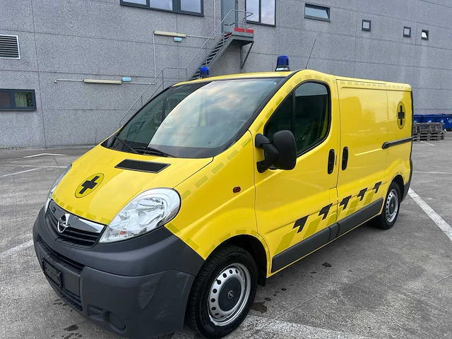 Opel - 2008 - vivaro - ambulance - personenauto - afbeelding 6 van  32