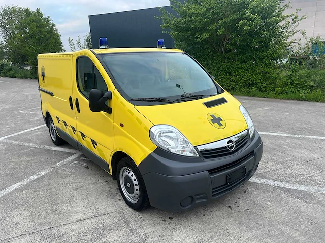 Opel - 2008 - vivaro - ambulance - personenauto - afbeelding 23 van  32