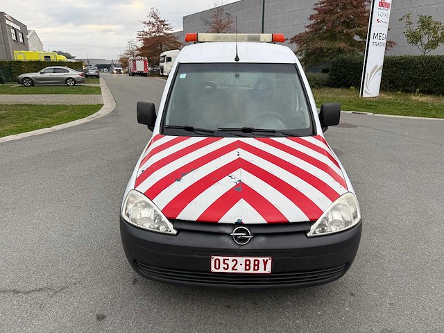 Opel - 2009 - combo - personenauto - afbeelding 16 van  21
