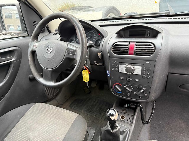 Opel - 2009 - combo - personenauto - afbeelding 6 van  21