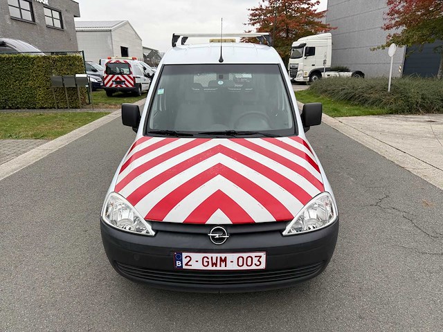 Opel - 2010 - combo - personenauto - afbeelding 14 van  19