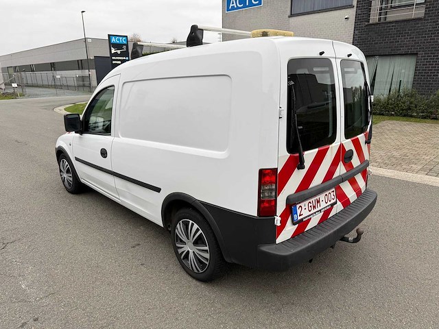 Opel - 2010 - combo - personenauto - afbeelding 19 van  19