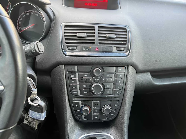 Opel - 2012 - meriva - personenauto - afbeelding 18 van  33