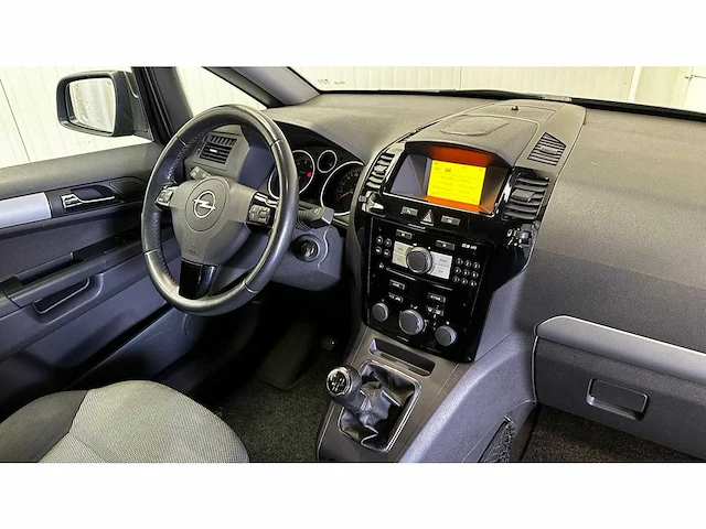 Opel - 2012 - zafira - personenauto - afbeelding 34 van  38