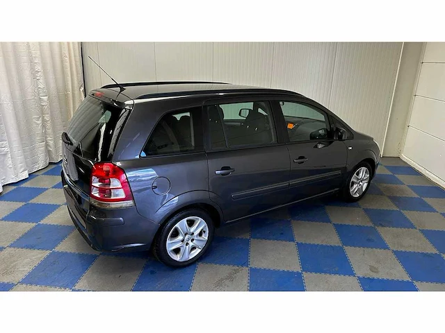 Opel - 2012 - zafira - personenauto - afbeelding 38 van  38