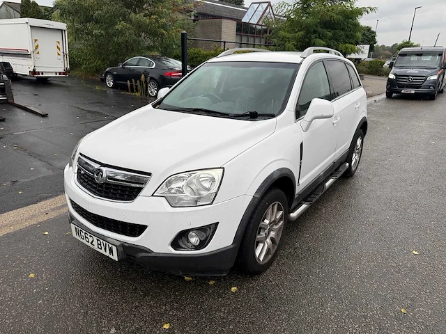 Opel - 2013 - antara - 4x4 - personenauto - afbeelding 14 van  18