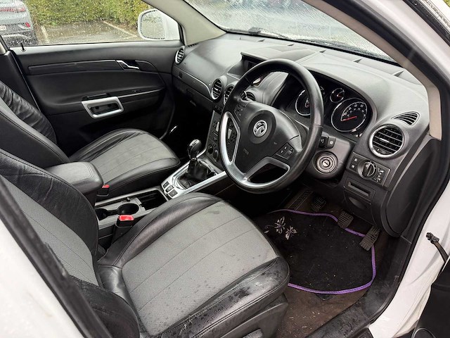 Opel - 2013 - antara - 4x4 - personenauto - afbeelding 5 van  18