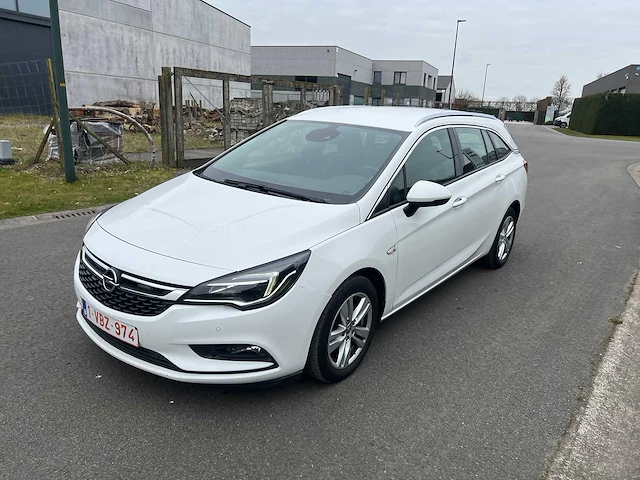 Opel - 2018 - astra sports tourer - personenauto - afbeelding 12 van  19