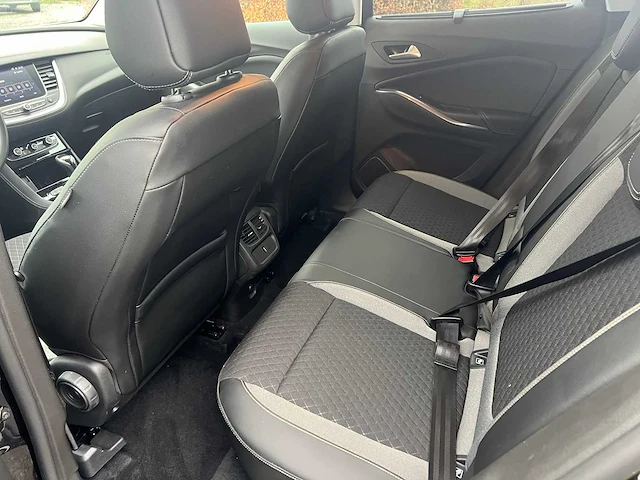 Opel - 2018 - grandland - personenauto - afbeelding 8 van  22