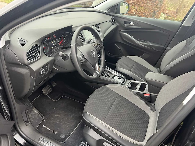 Opel - 2018 - grandland - personenauto - afbeelding 9 van  22