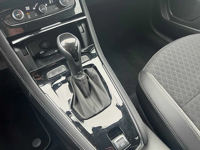 Opel - 2018 - grandland - personenauto - afbeelding 13 van  22