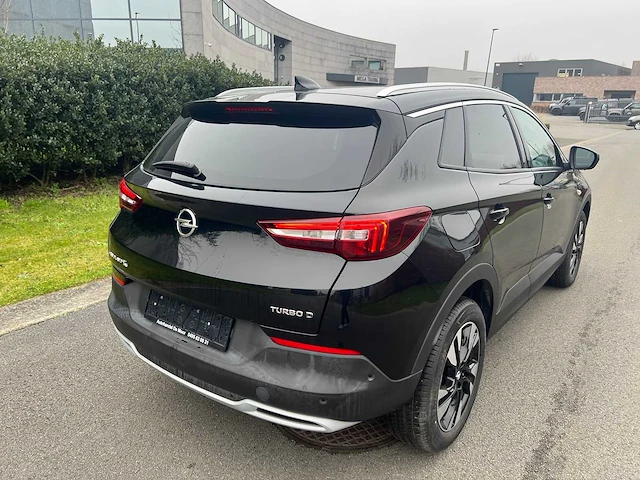 Opel - 2018 - grandland - personenauto - afbeelding 2 van  22