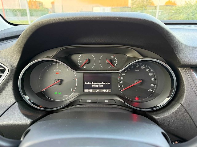 Opel - 2018 - grandland x - personenauto - afbeelding 13 van  23