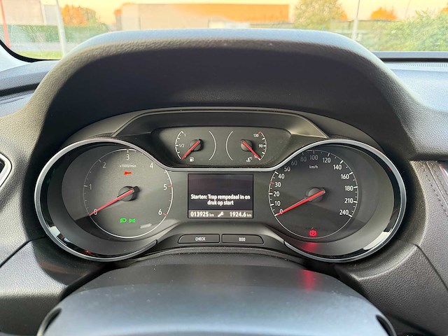 Opel - 2018 - grandland x - personenauto - afbeelding 14 van  23