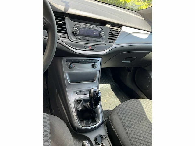 Opel - astra sports tourer - 2017 - personenauto - afbeelding 14 van  35