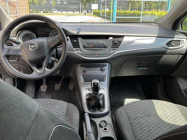 Opel - astra sports tourer - 2017 - personenauto - afbeelding 17 van  35