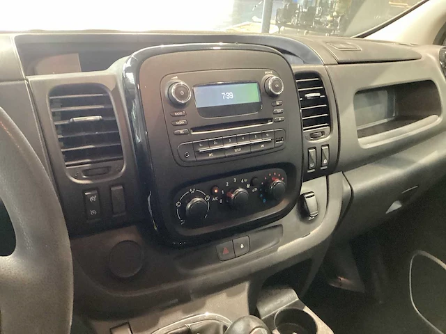 Opel - vivaro - koelwagen - afbeelding 4 van  19