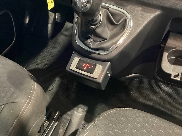 Opel - vivaro - koelwagen - afbeelding 9 van  19