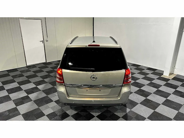 Opel - zafira - 7-zitplaatsen - personenauto - afbeelding 21 van  38