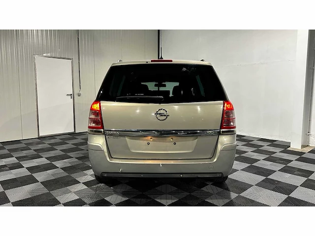 Opel - zafira - 7-zitplaatsen - personenauto - afbeelding 22 van  38