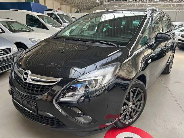 Opel - zafira - mpv - car - 2016 - afbeelding 14 van  29