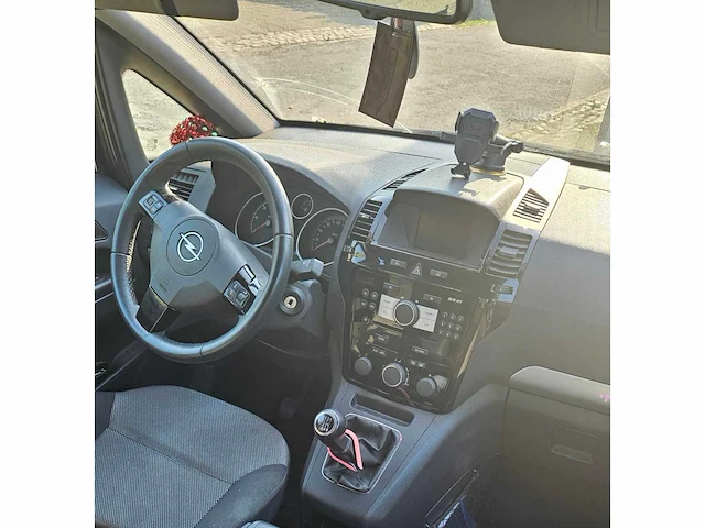 Opel - zafira b - b 1.7 cdti - auto - 2011 - afbeelding 27 van  30