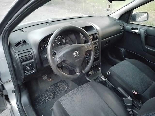 Opel astra - 2002 - afbeelding 2 van  21