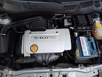 Opel astra - 2002 - afbeelding 14 van  21