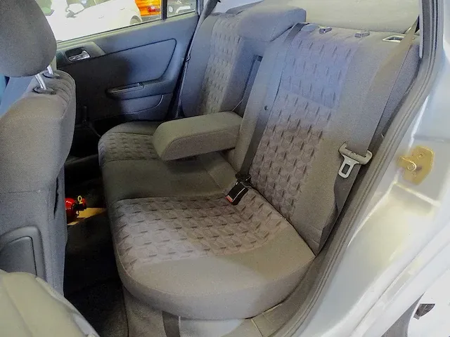 Opel astra 1.7 dti - afbeelding 18 van  40