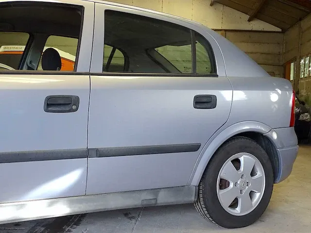 Opel astra 1.7 dti - afbeelding 40 van  40