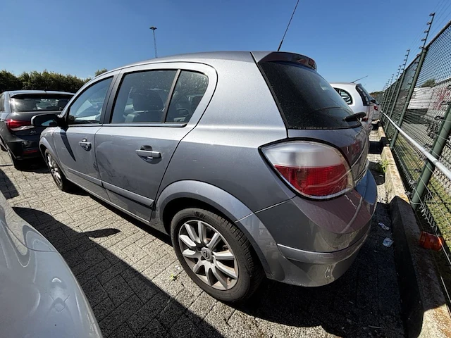 Opel astra 1.7 dtl cdti cosmo 80, 2005 - afbeelding 5 van  31