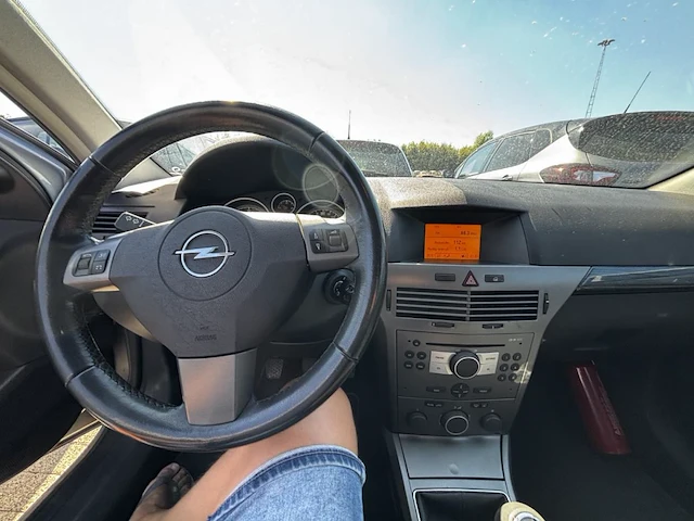 Opel astra 1.7 dtl cdti cosmo 80, 2005 - afbeelding 8 van  31