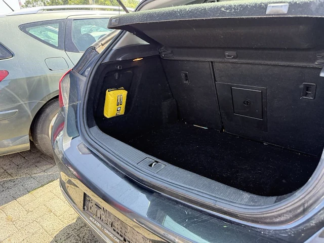 Opel astra astra 1.4i essentia 100,2015 - afbeelding 11 van  27