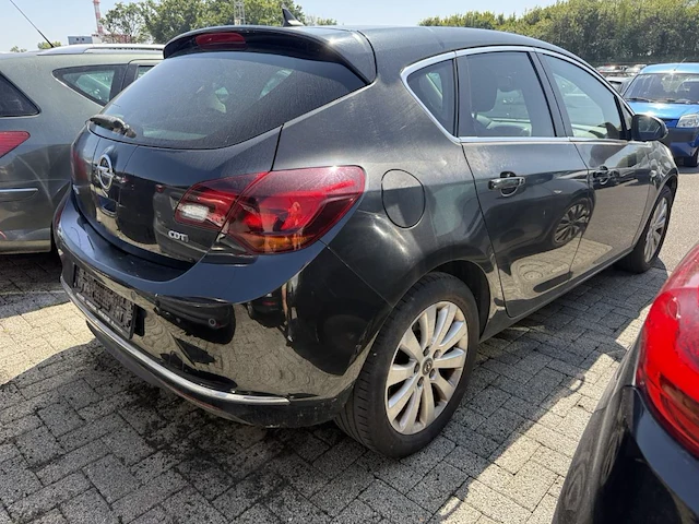 Opel astra astra 1.4i essentia 100,2015 - afbeelding 22 van  27