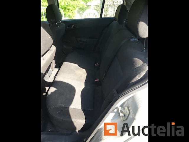 Opel astra auto - afbeelding 8 van  25