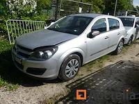 Opel astra auto - afbeelding 20 van  25