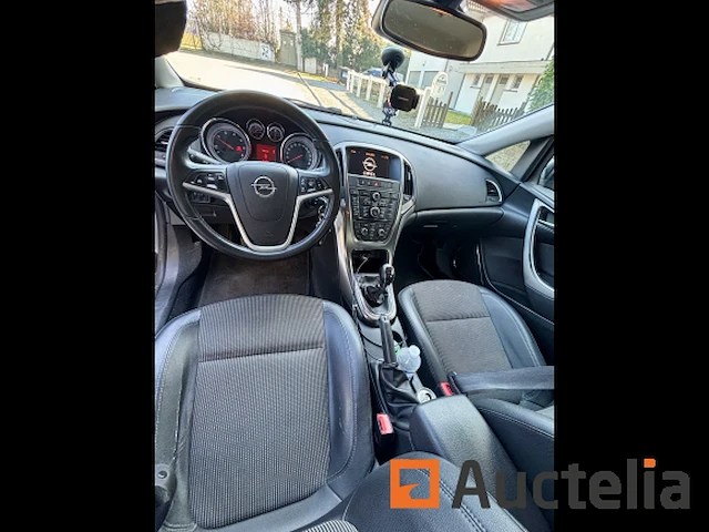 Opel astra auto - afbeelding 11 van  13