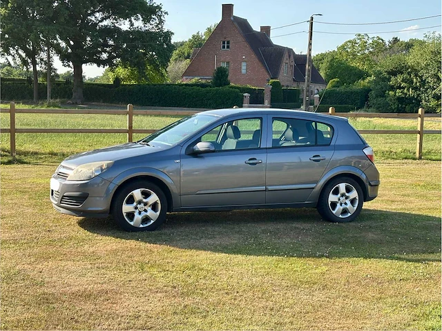 Opel astra enjoy 1.4i 2006 - afbeelding 12 van  37