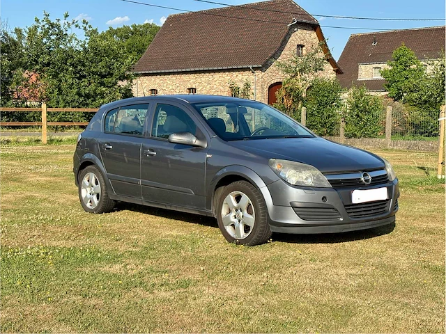 Opel astra enjoy 1.4i 2006 - afbeelding 35 van  37