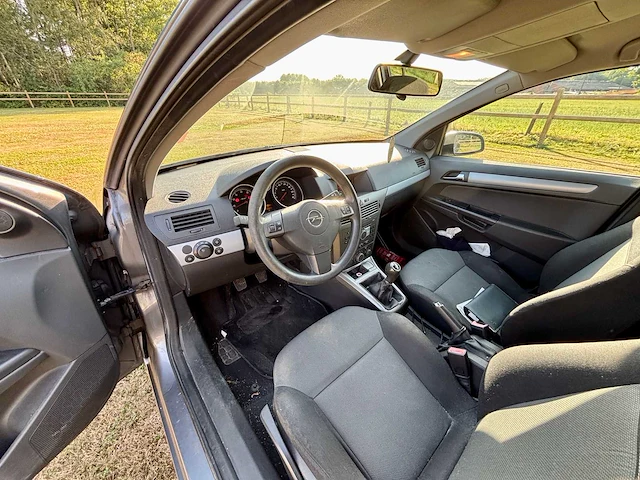 Opel astra enjoy 1.4i 2006 - afbeelding 15 van  37