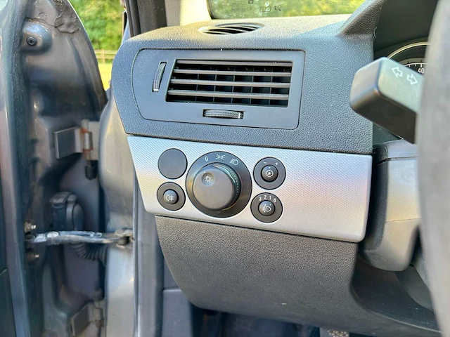 Opel astra enjoy 1.4i 2006 - afbeelding 21 van  37