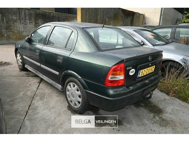 Opel astra, in beslag genomen voertuig - afbeelding 6 van  10