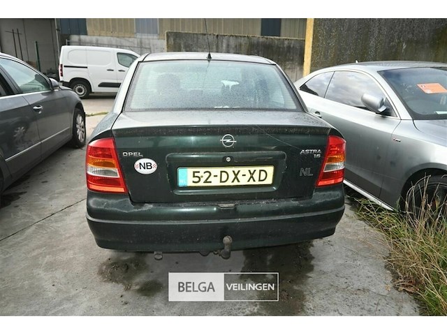 Opel astra, in beslag genomen voertuig - afbeelding 7 van  10