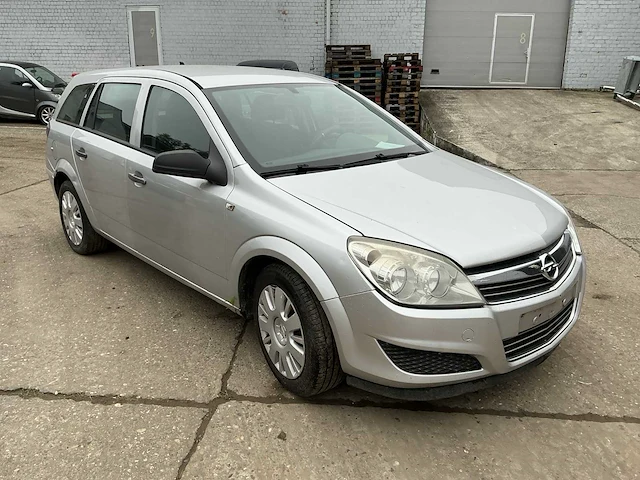 Opel astra station wagon - afbeelding 1 van  17