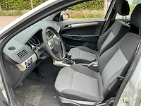 Opel astra uit 2008 - afbeelding 4 van  70