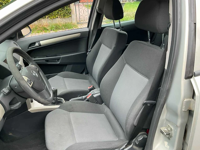 Opel astra uit 2008 - afbeelding 5 van  70