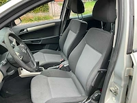 Opel astra uit 2008 - afbeelding 5 van  70
