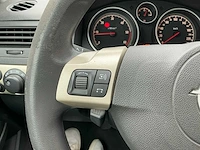 Opel astra uit 2008 - afbeelding 8 van  70
