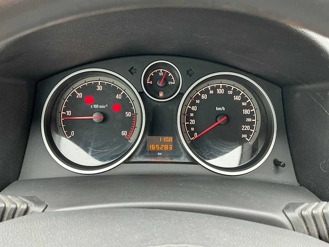 Opel astra uit 2008 - afbeelding 10 van  70