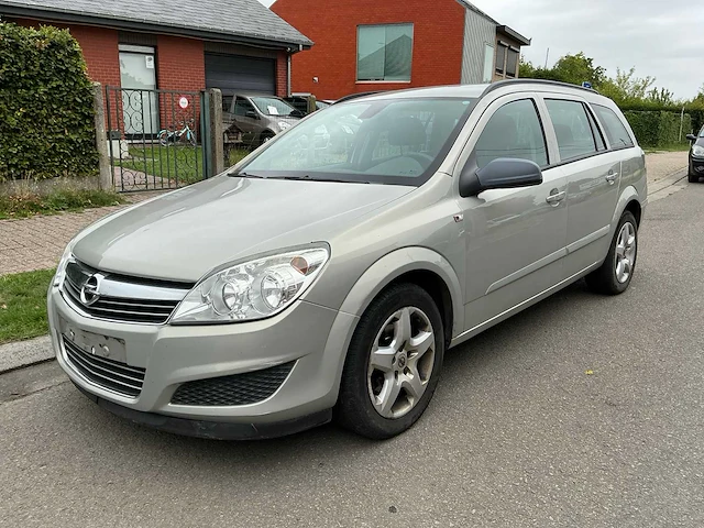 Opel astra uit 2008 - afbeelding 1 van  70